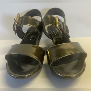 Robert Clergerie Metallic Gold Heel size 7.5
